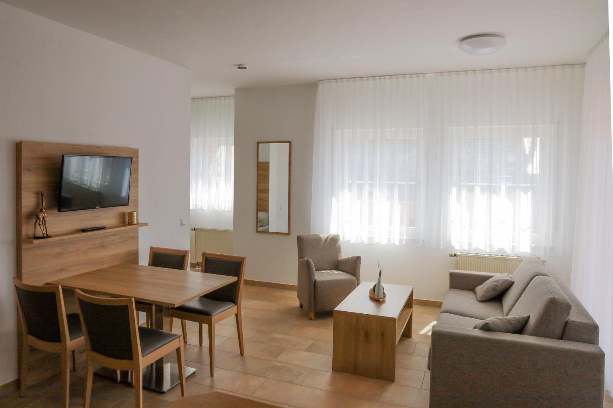 Hotel Adler Nattheim Exteriér fotografie